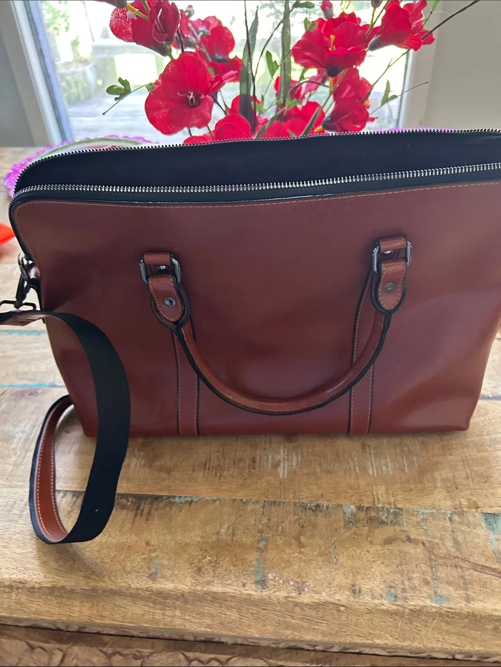 Large New Handbag or Briefcase Bag in BrownLeather. Never Used-